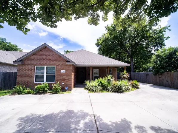 2945 S Hills Ave, Fort Worth, TX 76109