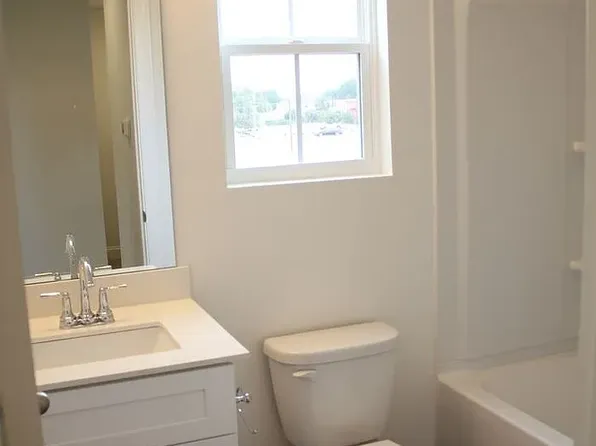 754 Hillside St, Kannapolis, NC 28083