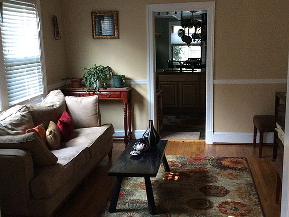3rd image of 1606 Claremont Ave
