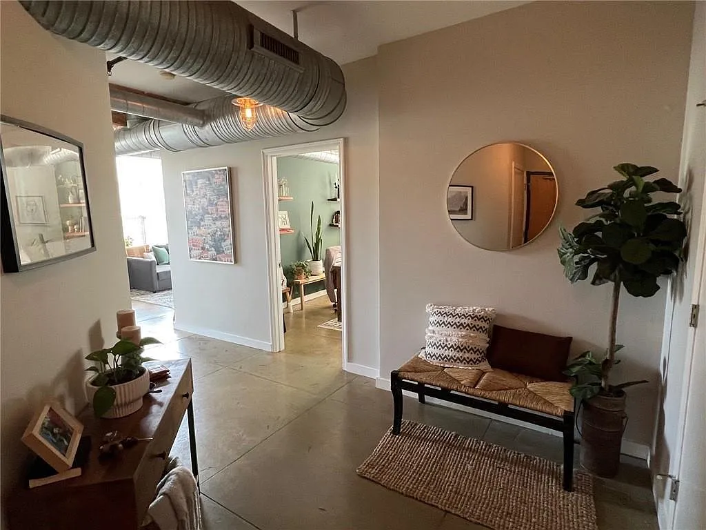 2 bed, 2.0 bath, 1742 sqft, $3,200 — Photo 2