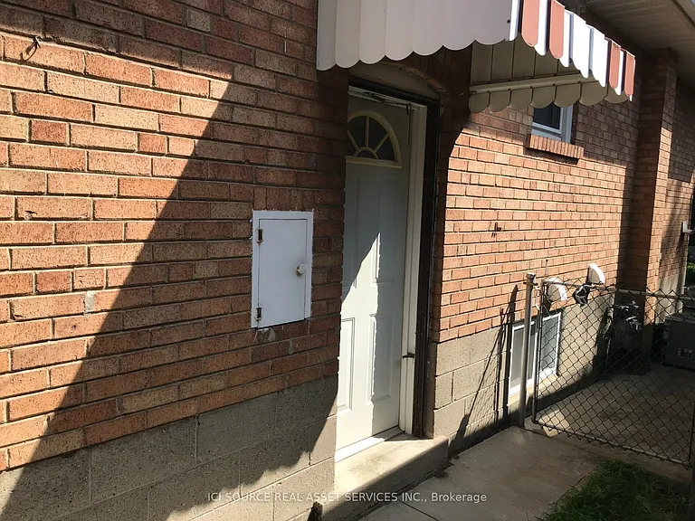 69 Paulart Dr #LOWER LEVEL — Photo 2