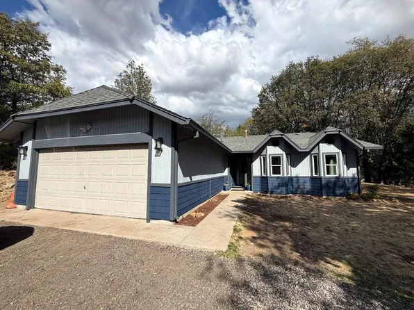 2215 College Ave, Weed, CA 96094