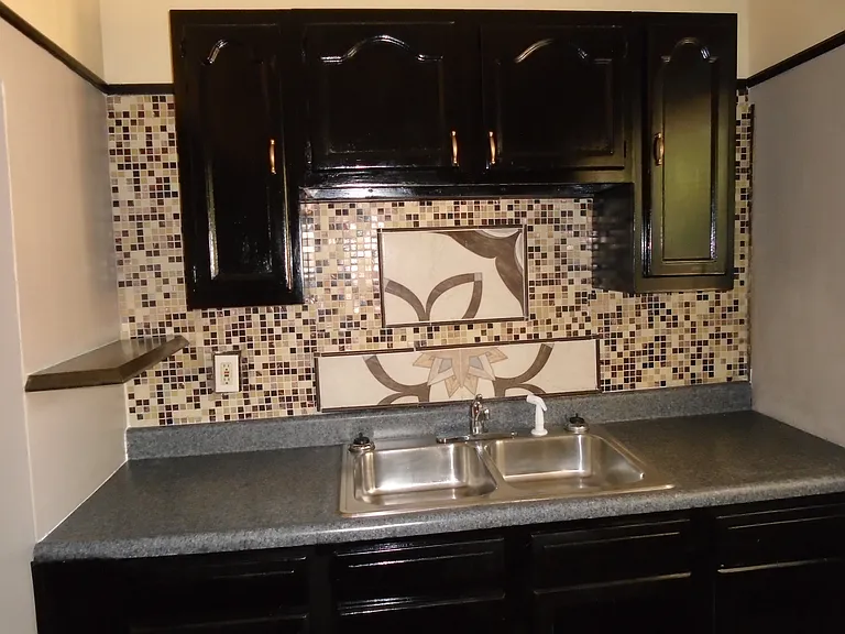 100 N 33rd St #4 — Photo 9