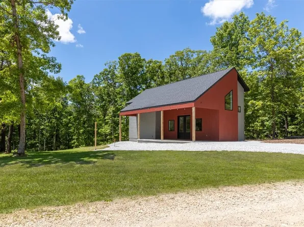 2 Walmer Ln, Bella Vista, AR 72714