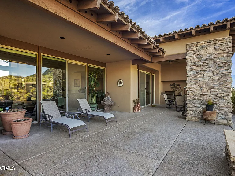 9792 E Forgotten Hills Dr — Photo 17