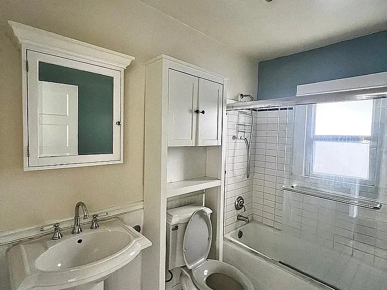 918 1/2 Palm Ave #D — Photo 8