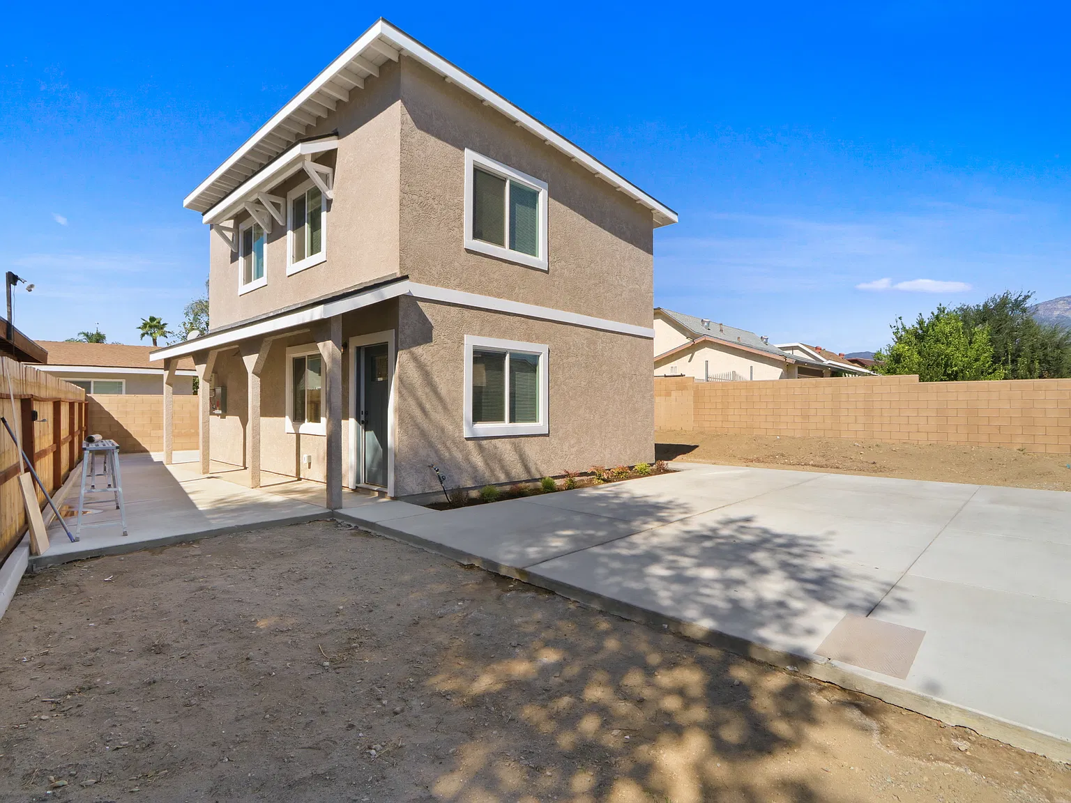 3 bed, 1200 sqft, $3,100 — Photo 1