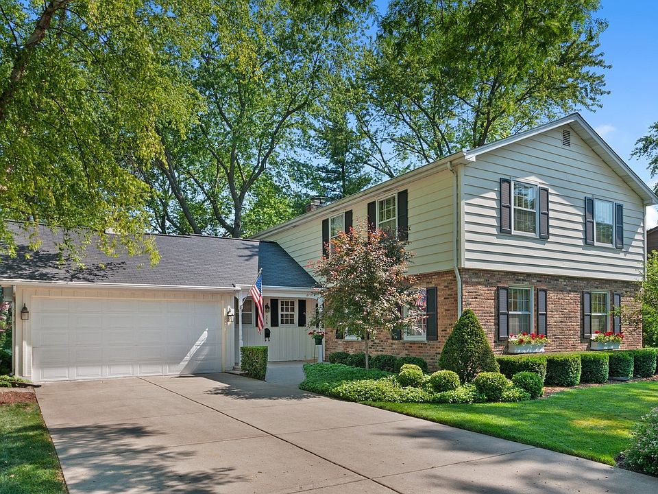 1st image of 556 E Carpenter Dr