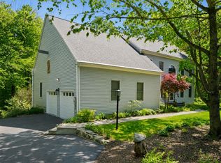 16 Hillsboro Circle, Milford, NH 03055