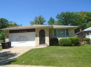 11720 S Longwood Dr, Chicago, IL