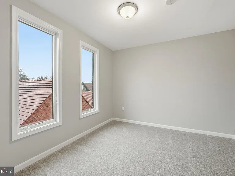 3248 Jones Ct NW — Photo 36