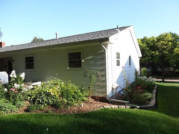 3rd image of 1221 Holub St