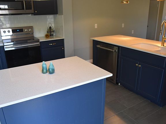 2nd image of 4021 Kenley St
