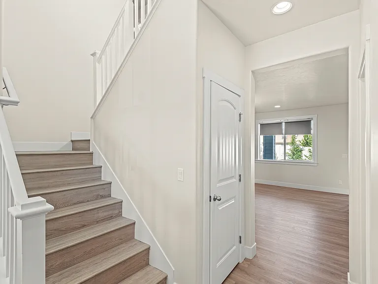 4923 N Glenrock Ave — Photo 5