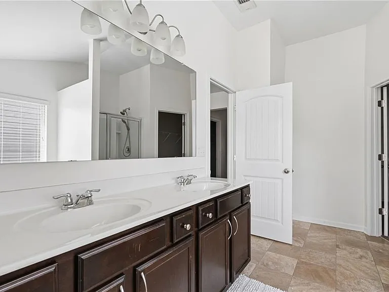 565 Dasheill Ln — Photo 24