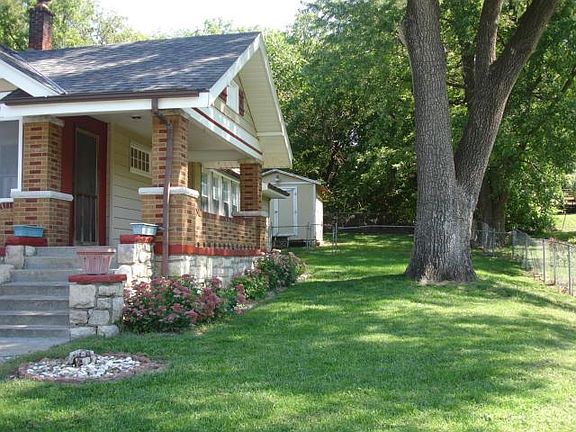 3rd image of 2917 N 38th St