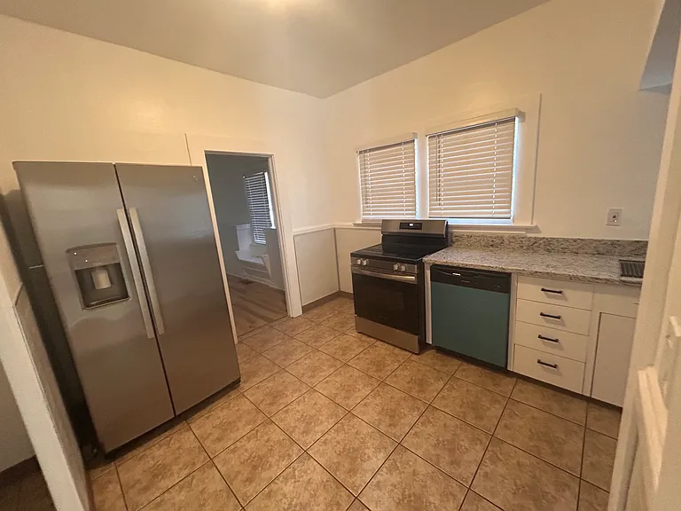 546 Kimble St — Photo 4