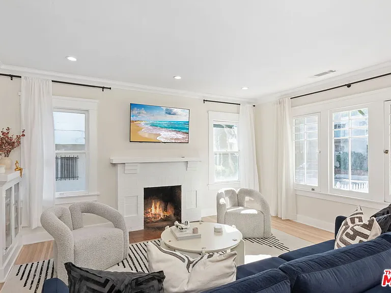 1224 N Ogden Dr — Photo 4