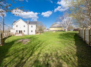 23 High St, Pittsfield, MA 01201