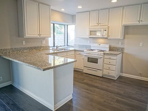 4th image of 36968 Spanish Broom Dr