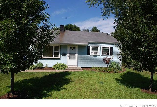 2nd image of 8 Hickory Ln