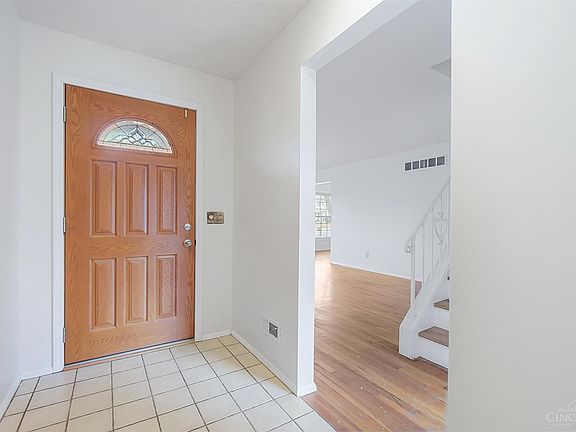 3rd image of 7251 Pickway Dr