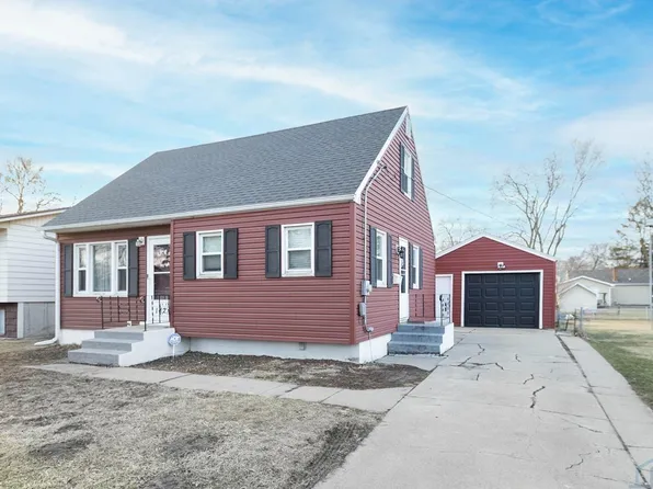 1420 W Lunah Ave, Sioux City, IA 51103