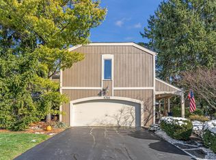 4366 Kendale Rd, Columbus, OH 43220