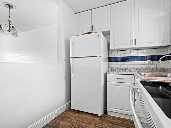 5th image of 2851 E Golf Boulevard #205