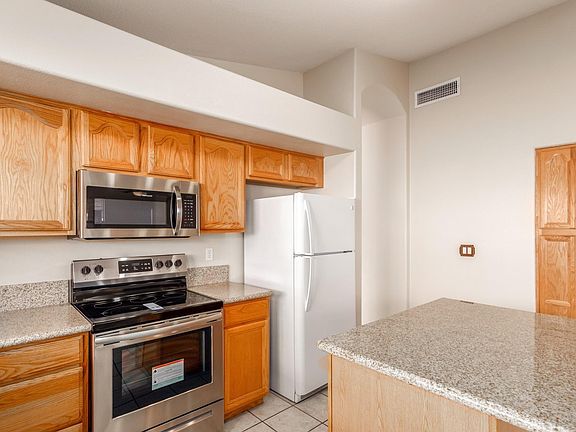 4th image of 1242 W Jeanine Dr