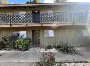 302 N Westfield St, Visalia, CA 93291