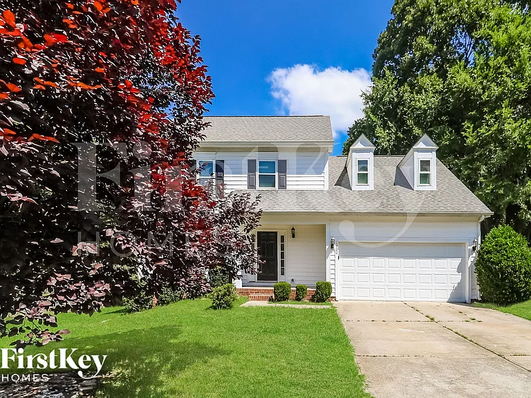 1302 Sweetgum Ln — Photo 1