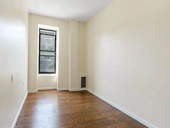 2nd image of 329 E 116th St APT 4