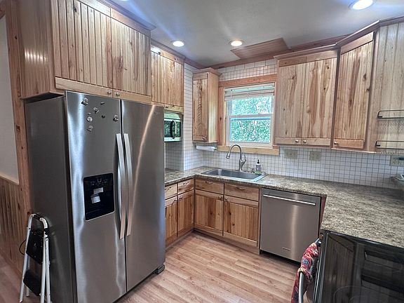 3rd image of 222 E Prospect Ave #1