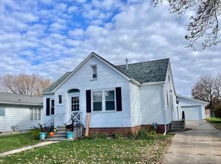 217 N Spring Ave, Springfield, MN 56087