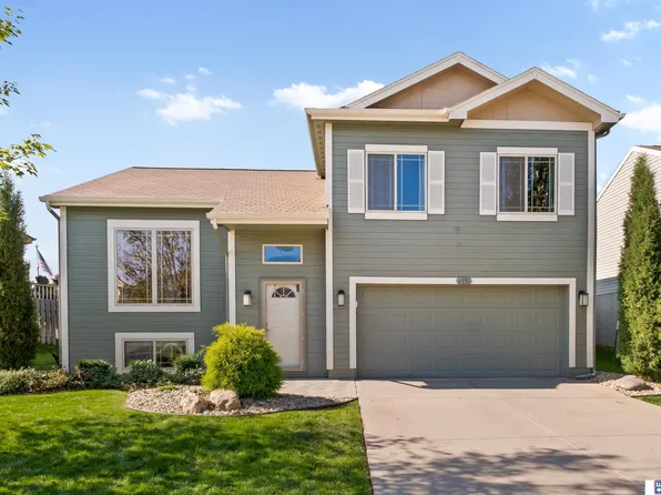 6956 N 90th St, Omaha, NE 68122