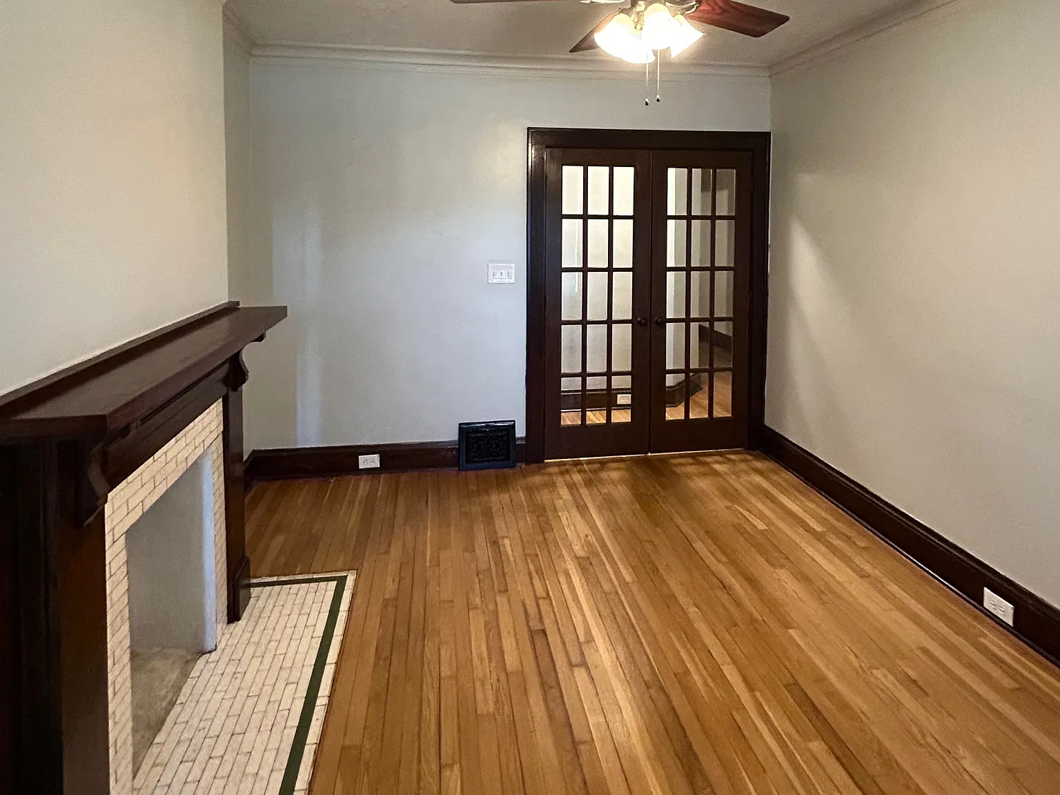 2 bed, $1,400 — Photo 2