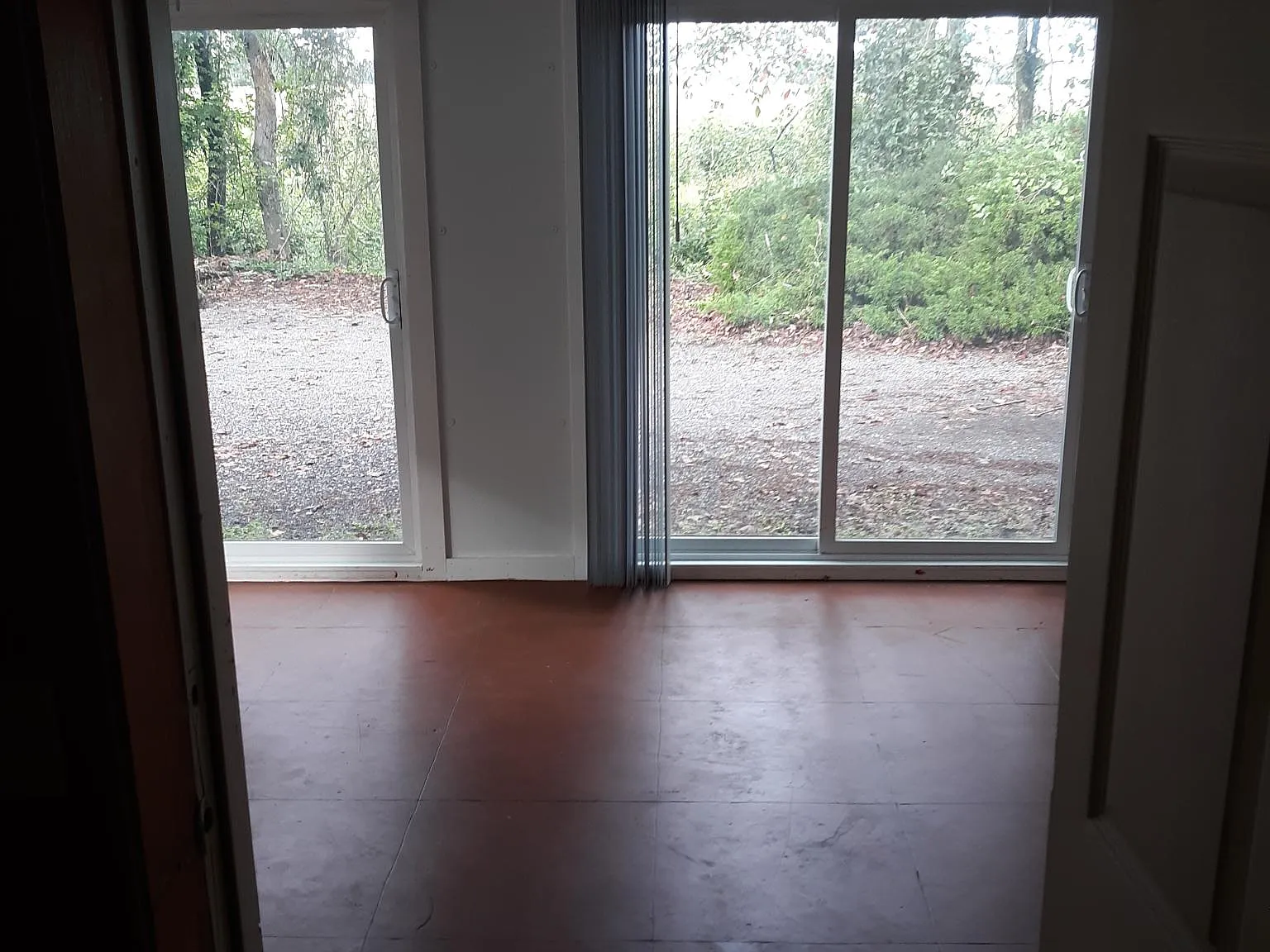 2 bed, 1100 sqft, $1,250 — Photo 4