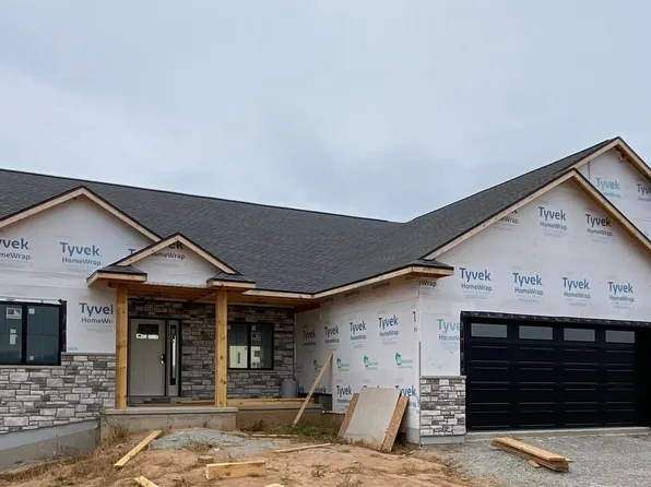 1872 Lost Trl, Suamico, WI 54313