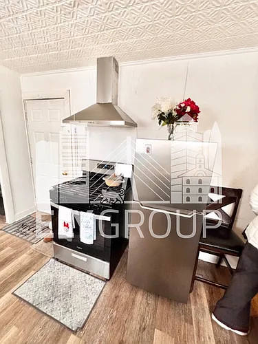 9 Manchester St #1 Photo 1