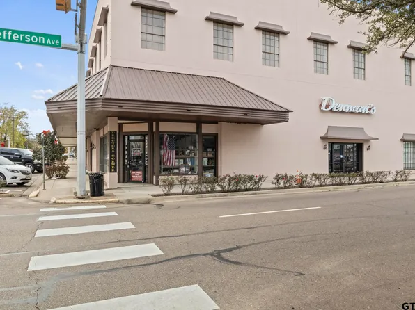 301 N Jefferson Ave, Mount Pleasant, TX 75455
