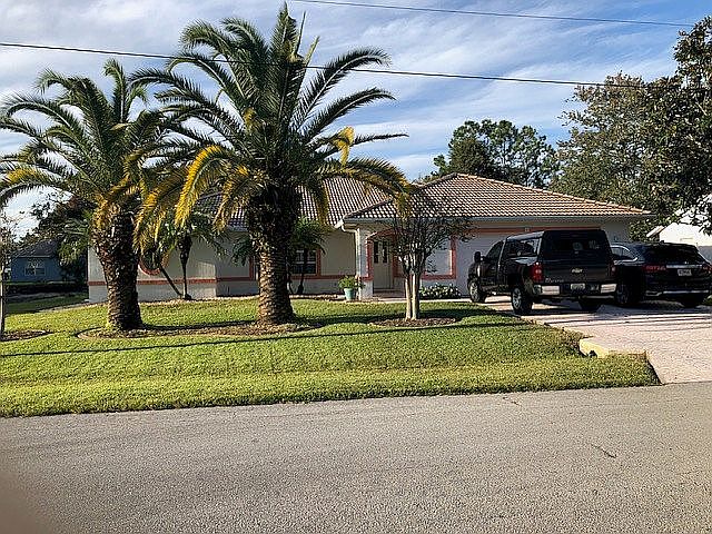 1st image of 6 Princeton Ln