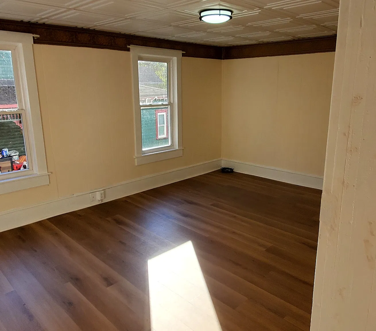 3 bed, 1.5 bath, 1750 sqft, $1,300 — Photo 3