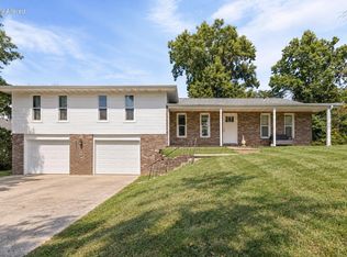 627-629 Hendricks Dr, Mexico, MO 65265