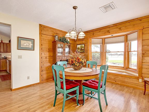 5th image of 51746 W Julie Ln
