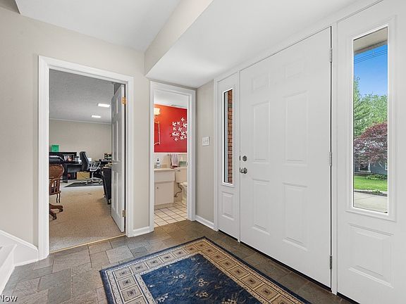 3rd image of 515 Vosello Ave