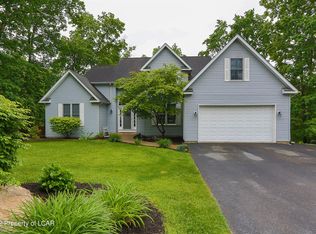 1526 Laurel Dr, Mountain Top, PA 18707