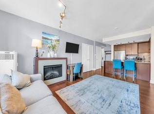158 W 13th St #1301, North Vancouver, BC V7M 0A7
