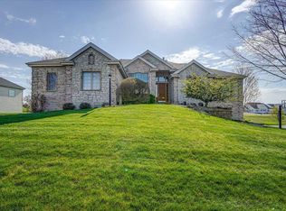 1317 Redan Dr, Verona, WI 53593