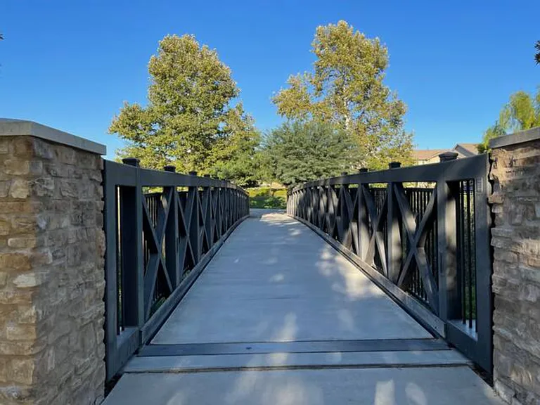 Walking bridge